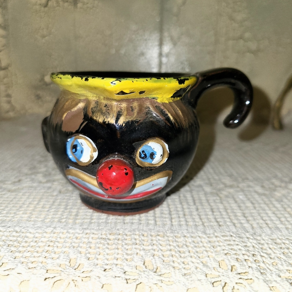 Vintage Thames Redware Clown face cup
